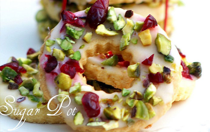 Lemon, Pistachio and Cranberry Wreath Cookies